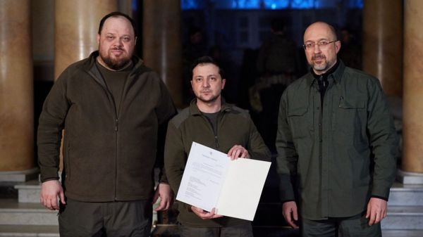 Украина подала заявку на немедленное вступление в Евросоюз. Что ЕС ответил Киеву?