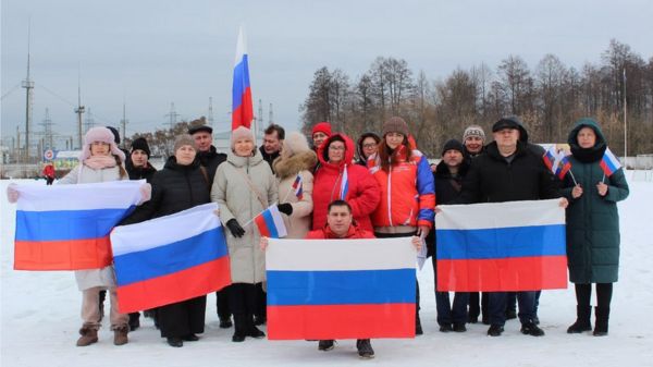 "Zа мир, zа Россию, zа президента": как празднование "крымской весны" смешалось с поддержкой войны в Украине