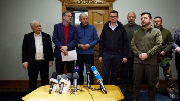 Война в Украине, день 21-й: овации Зеленскому в Конгрессе США, новые данные о потерях и новая финансовая помощь Украине