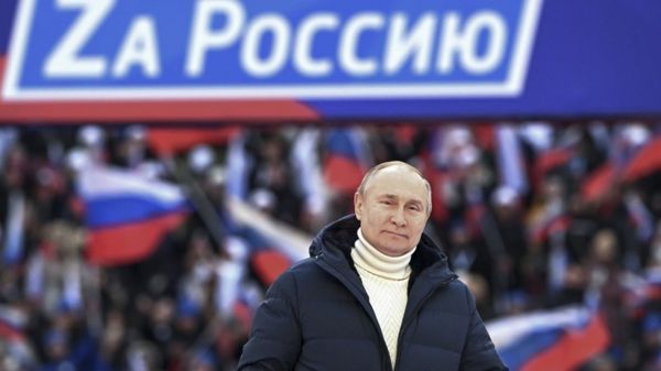 Путин в Лужниках: праздник во время кровопролития с прерванной трансляцией
