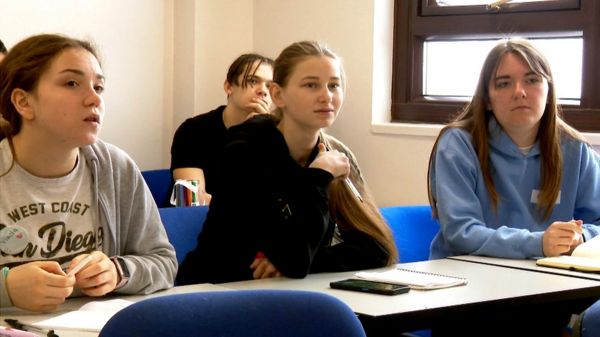 Как шотландские футбольные болельщики вывезли из Украины детей-сирот