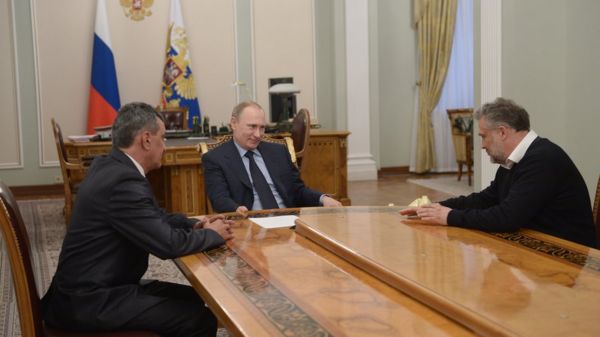 Экс-"регионал", бухгалтерша и горный инженер: кто стал новой властью на оккупированных украинских территориях