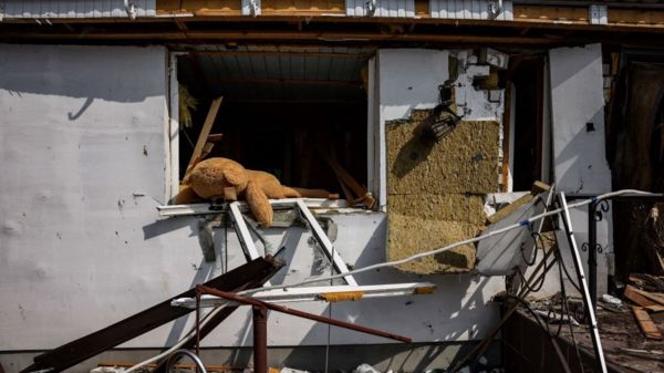 Освобождение Ирпеня, новые жертвы и не падающая духом Одесса. Пятая неделя войны в фотографиях