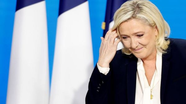 Эммануэль Макрон переизбран президентом Франции. Он уверенно опередил Марин Ле Пен во втором туре