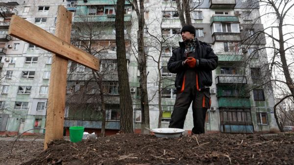 Эвакуация из Мариуполя снова под вопросом, Украина заявила, что российские войска покинули ЧАЭС. 36-й день войны против Украины