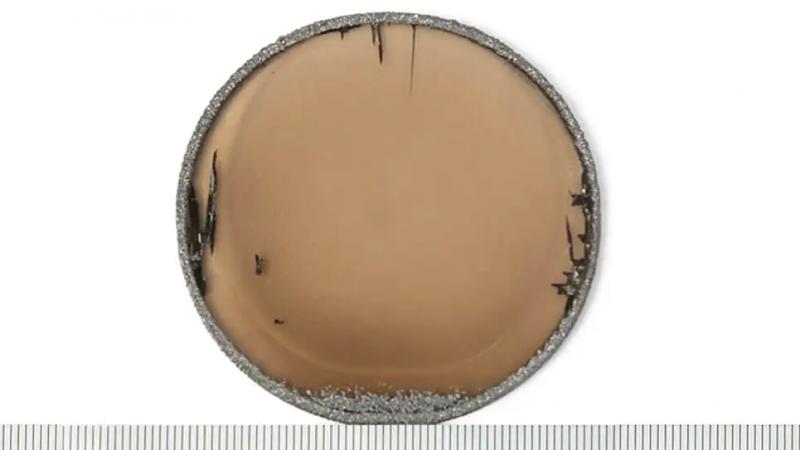 Этот алмазный диск диаметром 5 сантиметров может вместить ошеломляющий миллиард данных Blu-Ray