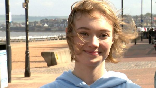 Как шотландские футбольные болельщики вывезли из Украины детей-сирот