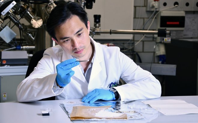 «Умный» бинт введет лекарство в рану при обострении инфекции