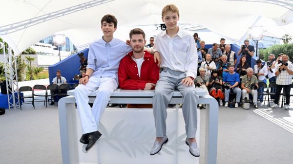 Швед Рубен Эстлунд получил главный приз Каннского кинофестиваля, прошедшего под знаком войны в Украине