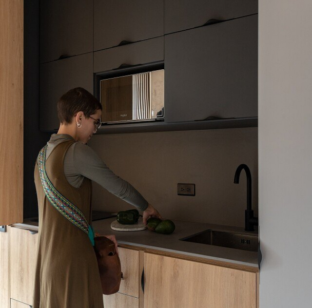 Эквадорские архитекторы спроектировали комфортную микростудию для двух человек