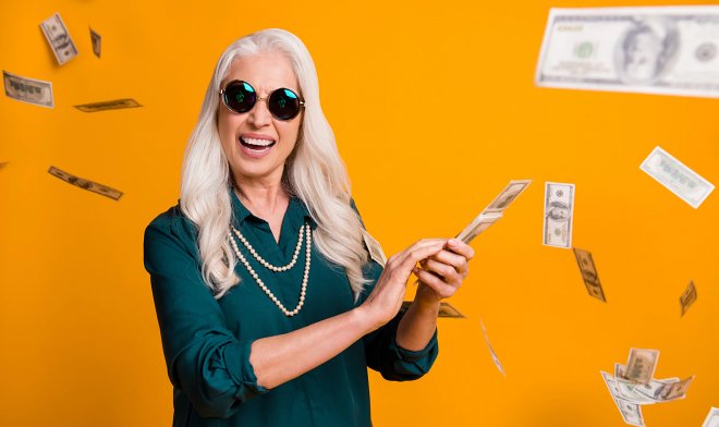 Ученые нашли связь между уровнем окситоцина и щедростью в пожилом возрасте