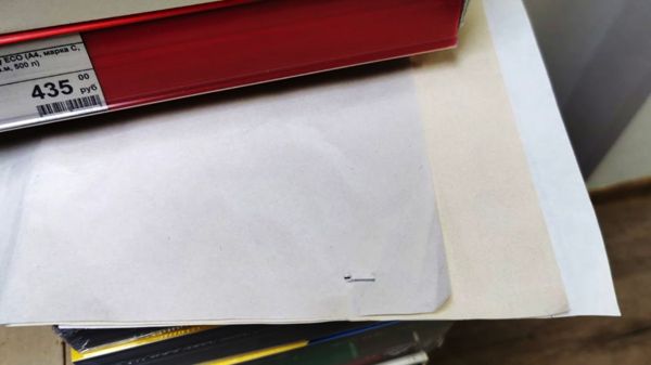 Евро дешевле доллара, а российская бумага все-таки не полезна для глаз. Главные экономические новости дня