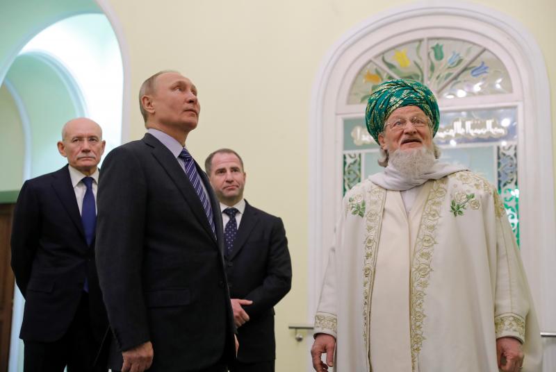 Верховный муфтий РФ в Курбан-байрам поддержал войну с Украиной: "У соседа паразиты, полчища неонацистов, нам спокойно жить невозможно"
