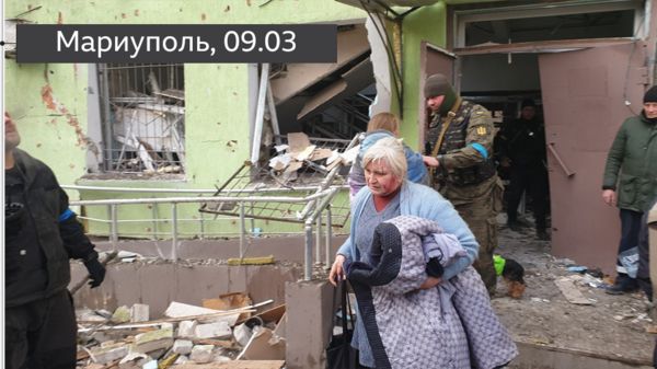 От видеообращений по-русски до призывов не давать визы: как менялась риторика Зеленского в отношении граждан России