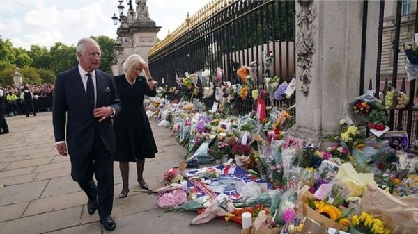 Карл III впервые обратился к жителям Великобритании в качестве монарха