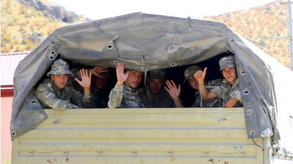 "Вакуум силы": что известно о боях на границе Армении и Азербайджана и как это повлияет на Карабах