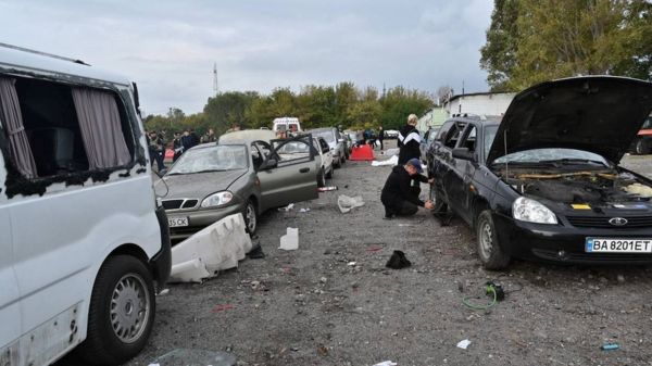 Ракетный удар по колонне машин под Запорожьем: более 20 человек погибли