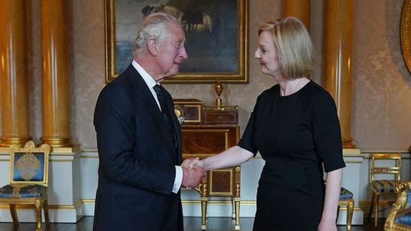 Карл III впервые обратился к жителям Великобритании в качестве монарха