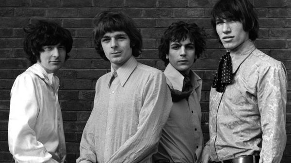 В Польше отменили концерты одного из основателей Pink Floyd, который обвинил в разжигании войны Украину
