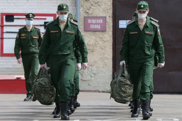 В Уголовный кодекс России внесли “мобилизацию” и “военное время”. Чем и кому это грозит?