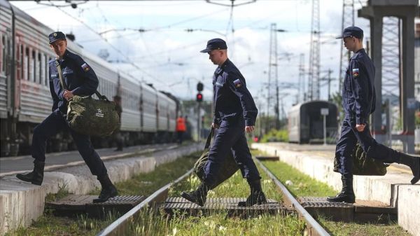 "Яма, в которую Россия закапывается все глубже". Как мобилизация скажется на экономике