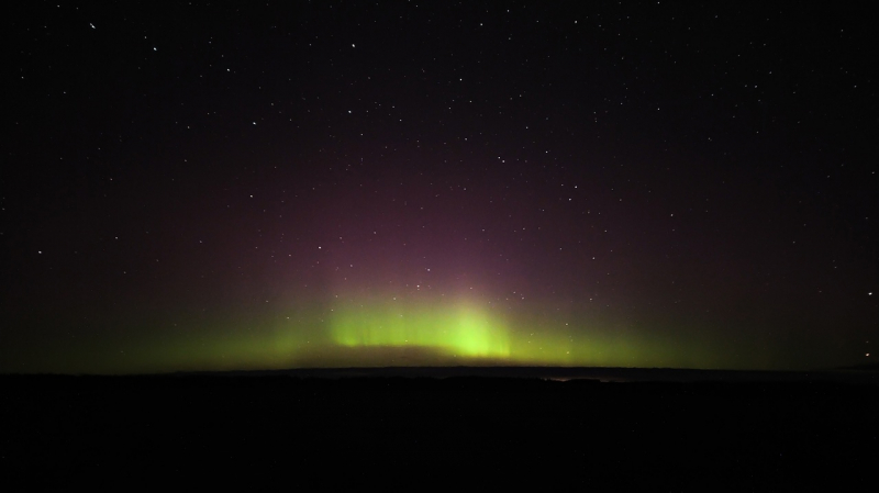 Северное сияние сняли в небе над двумя регионами России