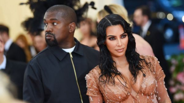 Рэпера Канье Уэста заблокировали в соцсетях за антисемитские высказывания