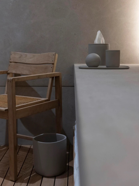 Ким Кардашьян запустит коллекцию бетонных товаров для дома 