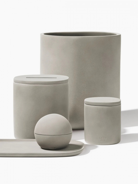 Ким Кардашьян запустит коллекцию бетонных товаров для дома 