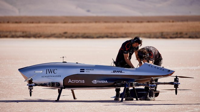 В Австралии прошли первые в мире гонки на летающих электромобилях