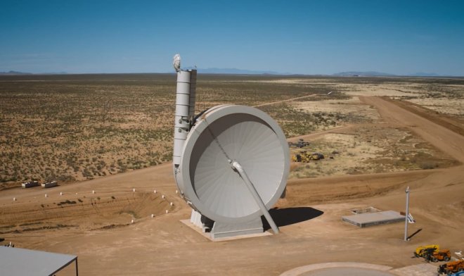 Запущенный центрифугой SpinLaunch в стратосферу груз пришлось извлекать из земли с помощью экскаватора 