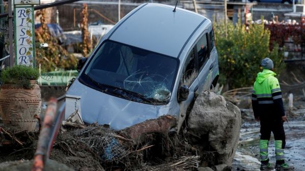 Мощный оползень на острове Искья. Спасатели ищут пропавших