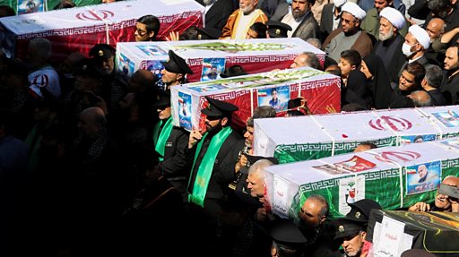 Массовые протесты в Иране: две известные актрисы арестованы, в курдские районы направлены военные