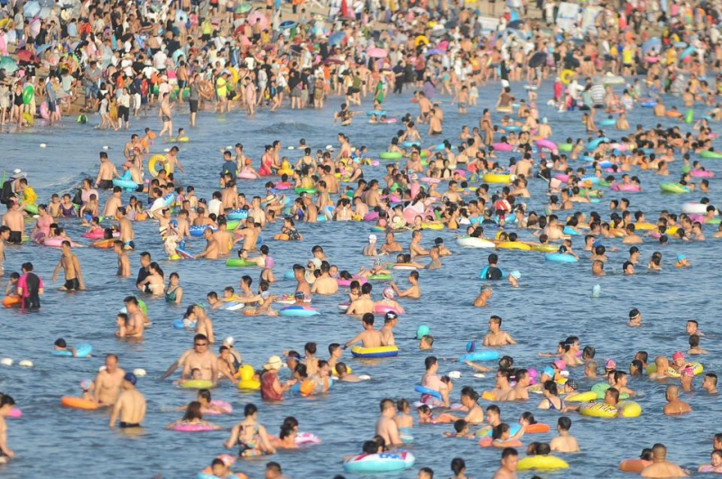 Численность населения Земли достигла критической отметки