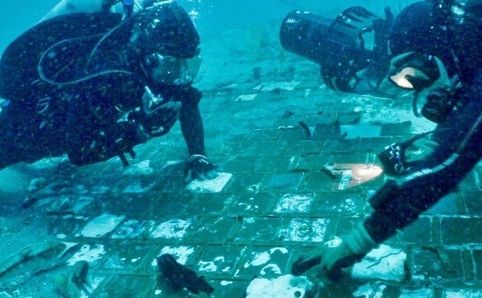 Останки космического корабля "Челленджер" обнаружены под водой
