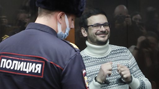 Илью Яшина приговорили к 8,5 годам по делу о "военных фейках"