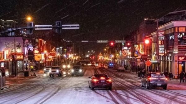 Снежная буря в США и Канаде: десятки погибших, сотни тысяч без электричества