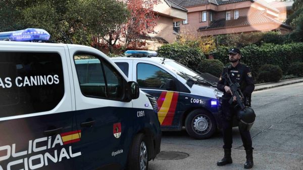 Бандероли с глазами животных. Почта Испании обнаружила еще три угрожающие посылки для дипломатов Украины