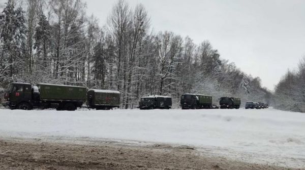 Беларусь заявила, что отводит войска от границы с Украиной. В Киеве говорят об "отвлекающем маневре"