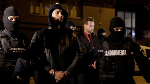 В Румынии задержали блогера Эндрю Тейта. Вычислить его, возможно, помогла коробка из-под пиццы