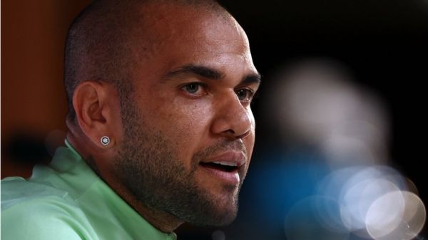 Самый титулованный футболист мира арестован в Барселоне. Дани Алвеса обвинили в сексуальном насилии