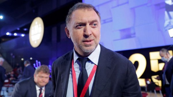 В США арестован бывший сотрудник ФБР, обвиненный в связях с Олегом Дерипаской