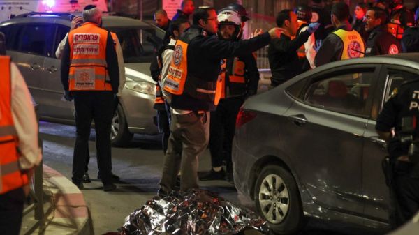 Теракт в Израиле: в результате нападения на синагогу в Иерусалиме погибли семь человек