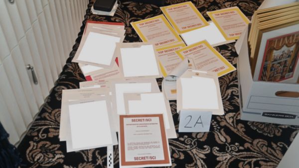 В личном кабинете Байдена тоже нашли документы с грифом "секретно". Он там бывал, когда уже не был вице-президентом