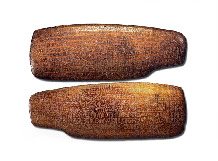 Как российский лингвист расшифровал письменность острова Пасхи