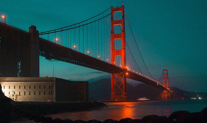 Мост «Золотые ворота» доводит людей до суицида своими системами защиты от суицида