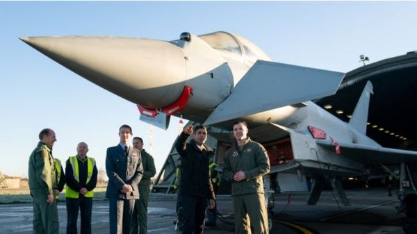 Зеленский в Брюсселе и непростые вопросы, которые война в Украине ставит перед Европой