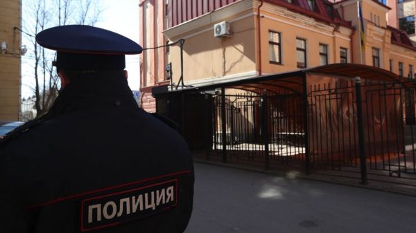 В России массово задерживают подростков за участие в ЧВК "Рёдан". Что это такое?