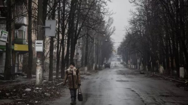 Россия заявляет, что постепенно окружает Бахмут. Что происходит на самом горячем участке фронта