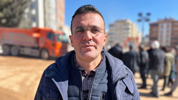 Роскошный жилой комплекс в Турции рухнул из-за халатности при строительстве, утверждают местные жители